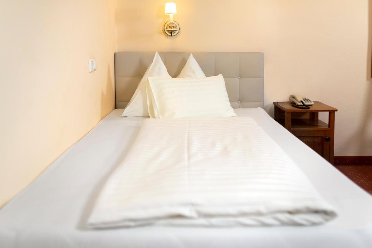 Vergeiner'S Hotel Traube Лиенц Экстерьер фото