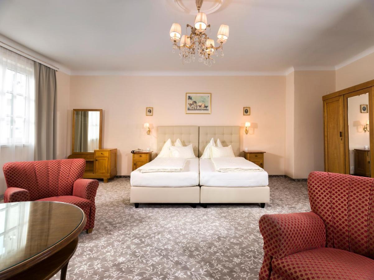 Vergeiner'S Hotel Traube Лиенц Экстерьер фото