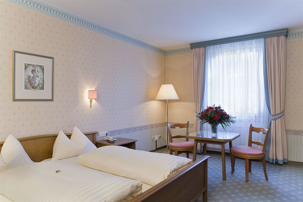 Vergeiner'S Hotel Traube Лиенц Экстерьер фото