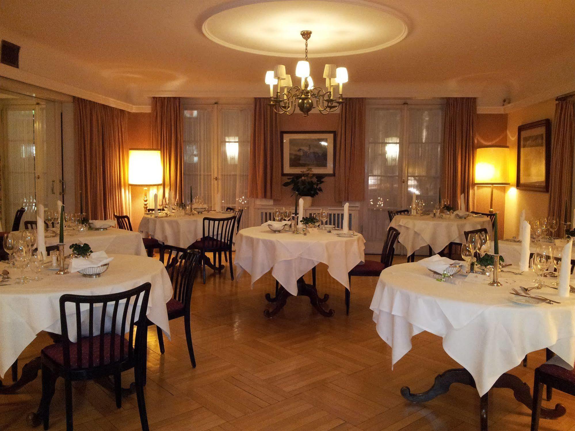Vergeiner'S Hotel Traube Лиенц Экстерьер фото