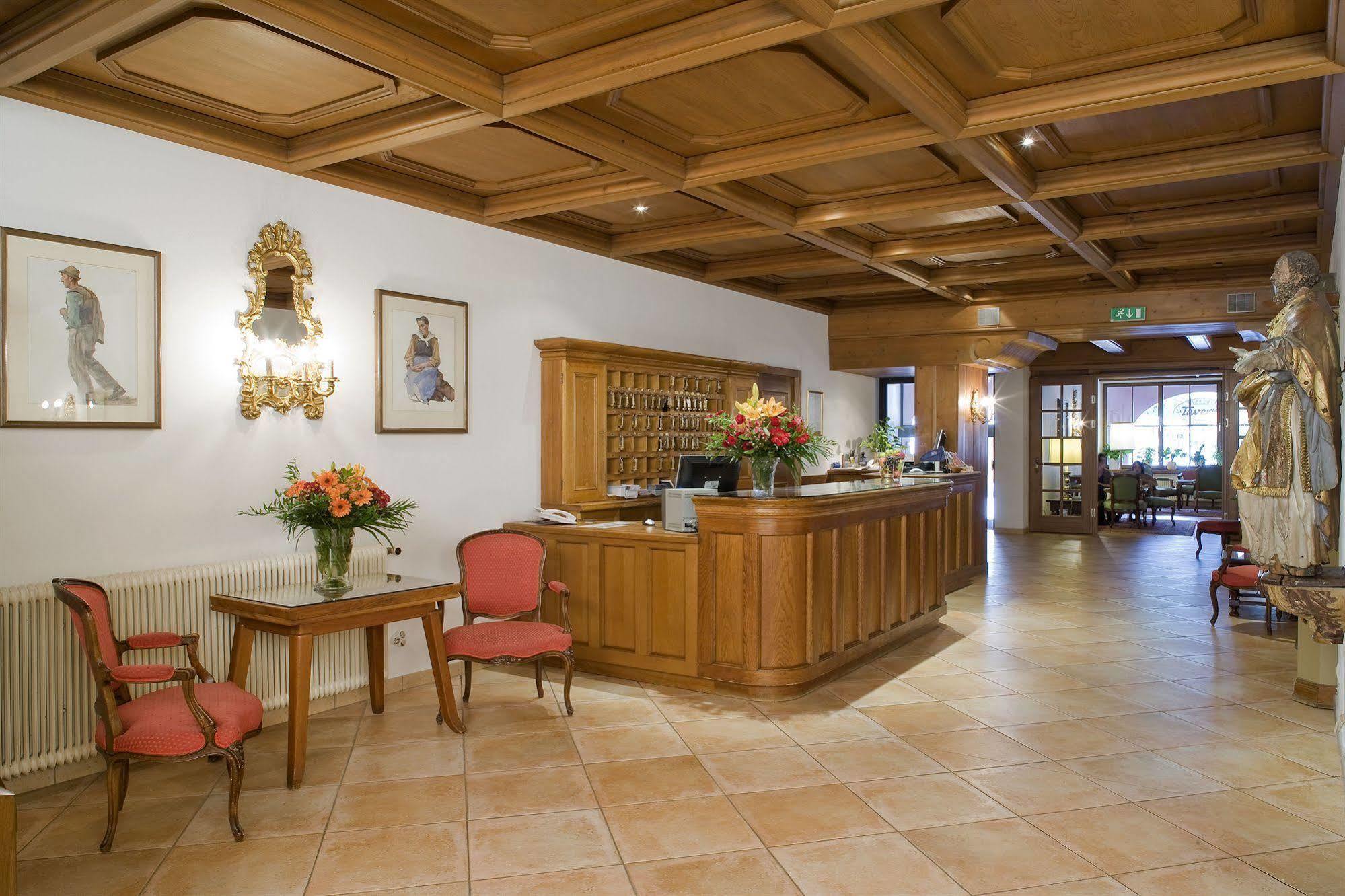 Vergeiner'S Hotel Traube Лиенц Экстерьер фото