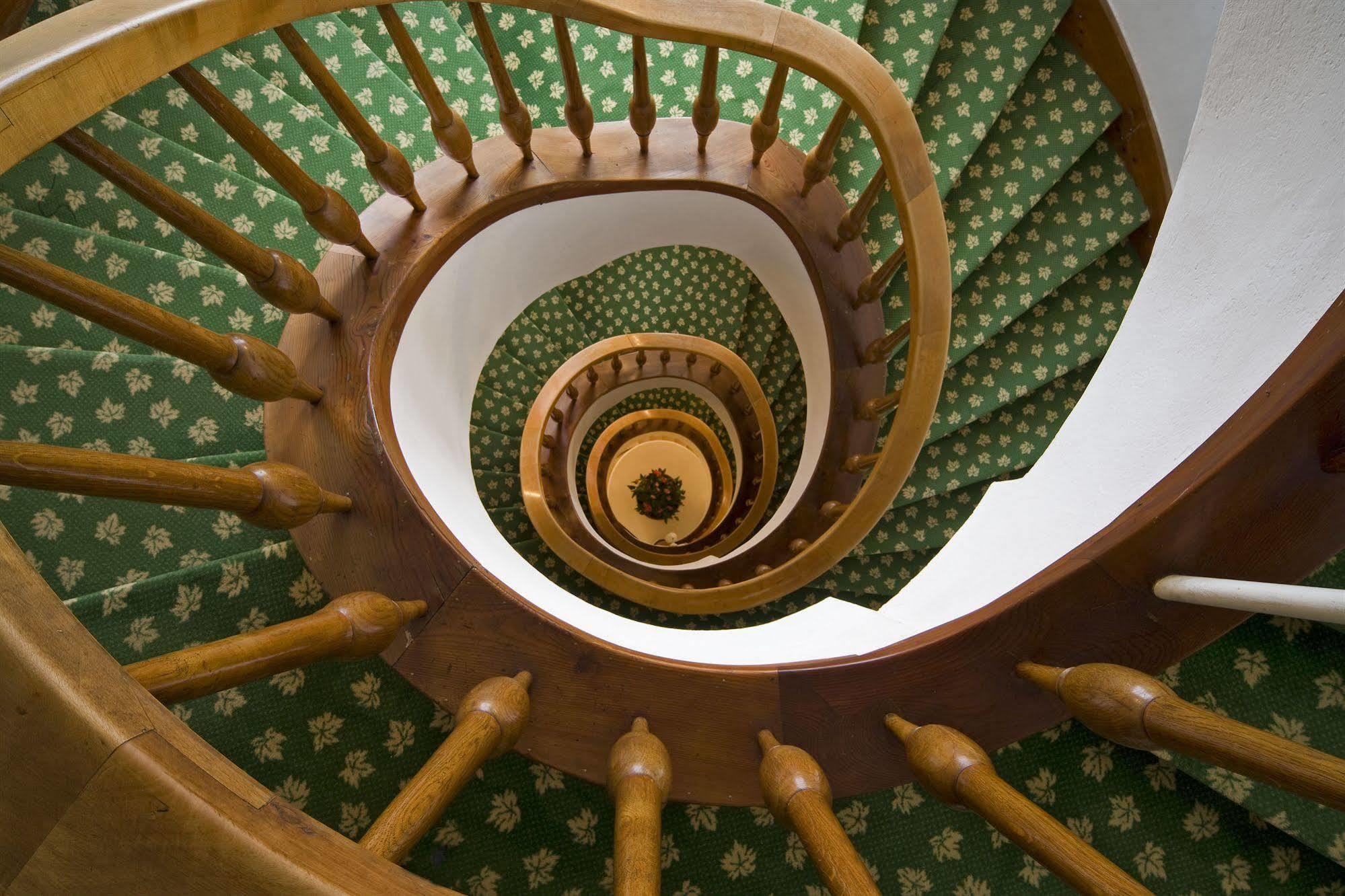Vergeiner'S Hotel Traube Лиенц Экстерьер фото